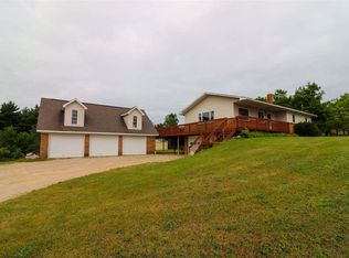 9252 Sunrise Dr, Ellsworth, MI 49729