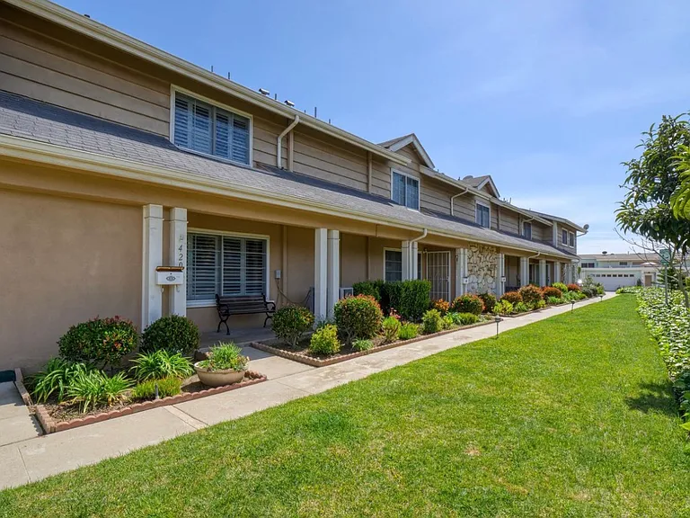 3500 W Manchester Blvd #420 — Photo 27