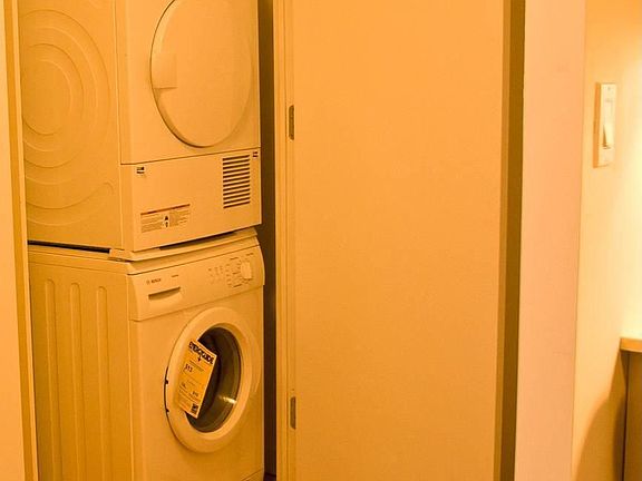 4th image of 247 E 28th St APT 16F