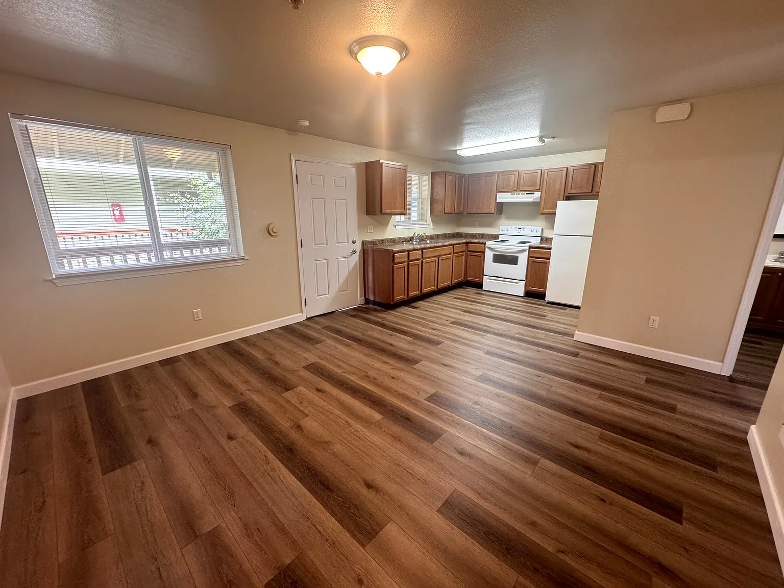 Campbell Creek Apartments — Photo 1