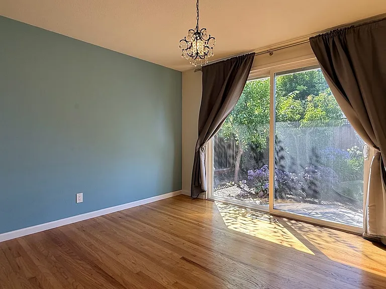 1658 Nord Ln — Photo 22