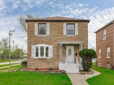 7601 S Artesian Ave, Chicago, IL, 60652
