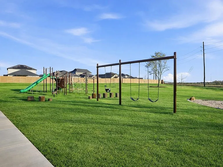 22107 Frontier Hollow Ln — Photo 5