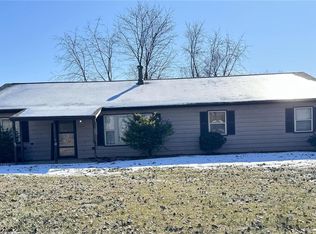 1444 Rock Rd, Lenzburg, IL 62255