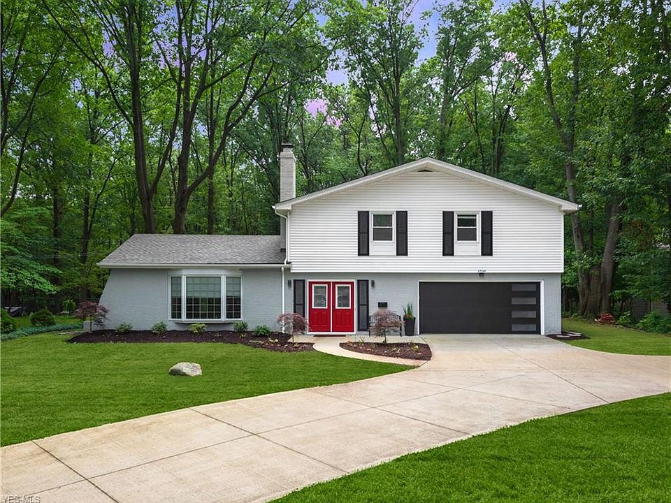 1st image of 27525 Seneca Dr