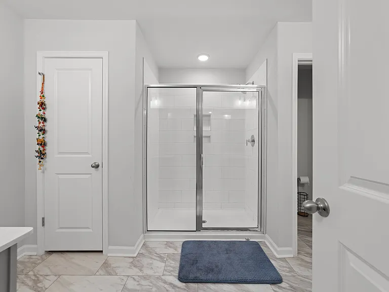 2108 Regal Dr — Photo 31