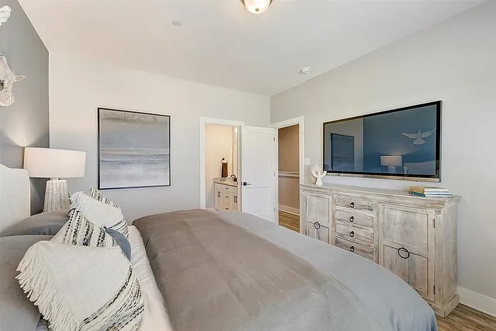 3901 Constantine Dr — Photo 15
