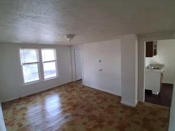 1507 Peck St APT D, Muskegon, MI 49441