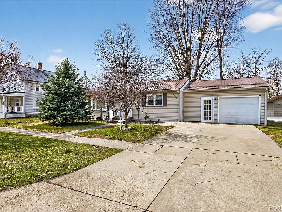 1st image of 8426 Atwood Dr