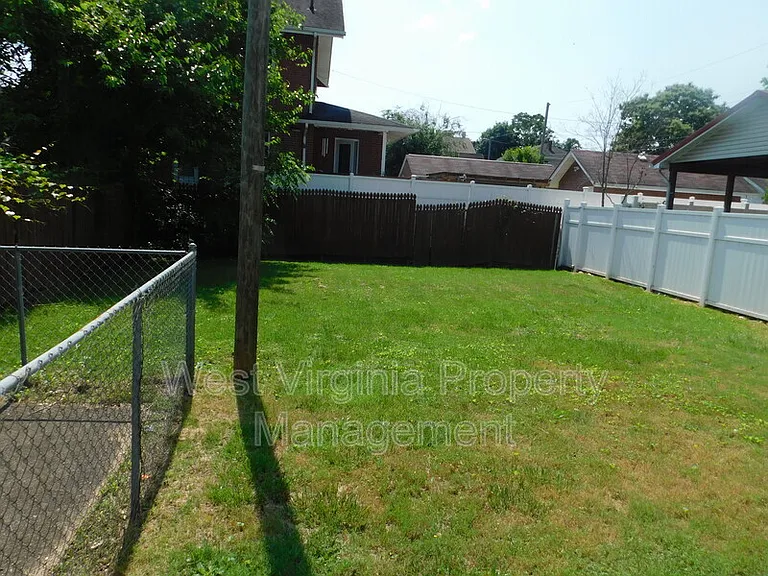 54 Hunt Ave — Photo 5
