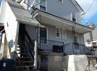 29 Villa St, Carbondale, PA 18407