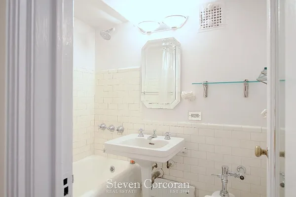 Sold by Steven Corcoran Real Estate | media 10