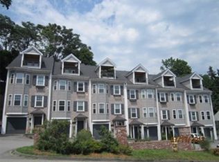 32 Johnson St, Worcester, MA 01604