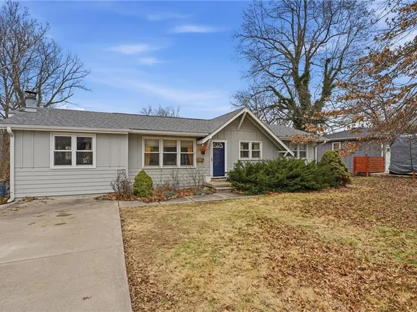 6115 N Michigan Ave, Kansas City, MO 64118