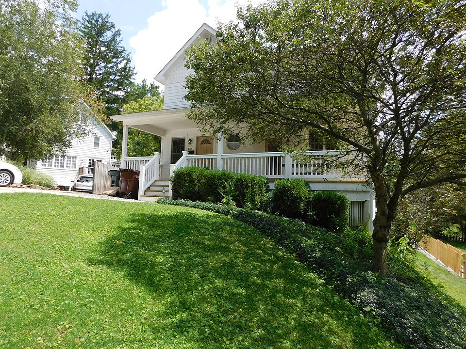 1st image of 136 Thresher St