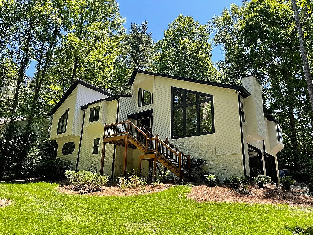 2710 Pine Cone Ln photo 1
