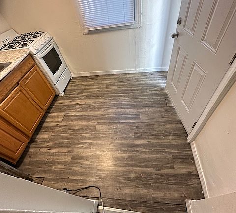 5th image of 5529 W Girard Ave #1