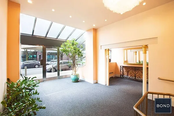 Rented by Bond New York | media 14