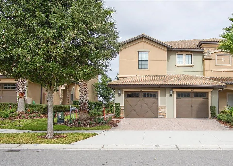 1241 Long Cove Loop