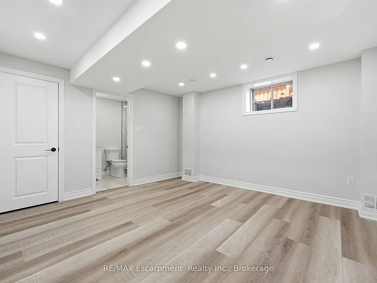 141 Borers Creek Cir — Photo 39