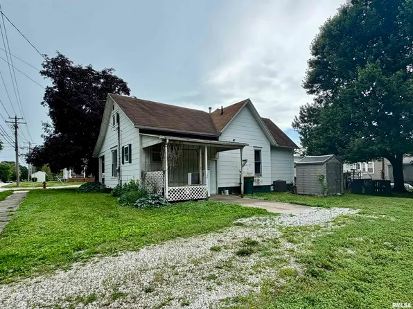 332 E Summit St, Macomb, IL 61455