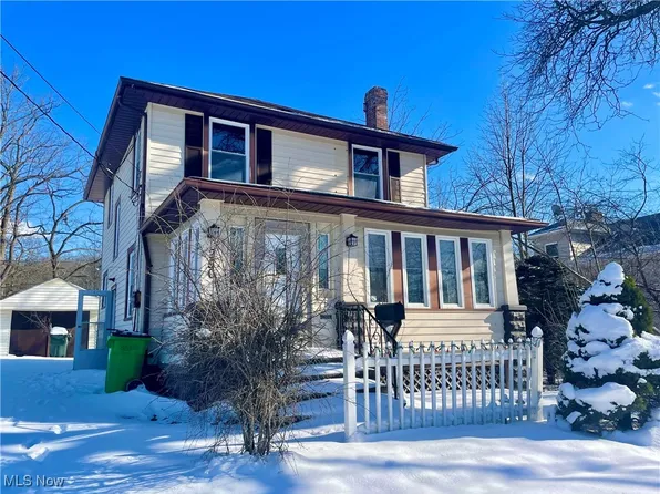 250 Center Rd, Bedford, OH 44146