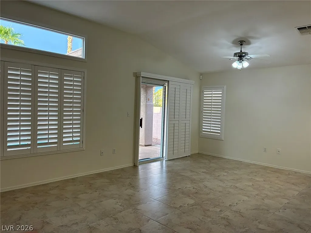 2 bed, 2.0 bath, 1230 sqft, $2,350 — Photo 2