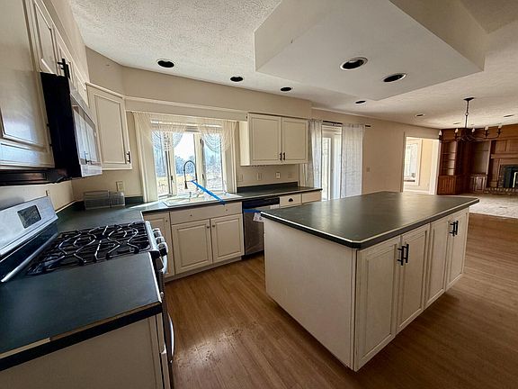 4th image of 10859 Bunker Dr