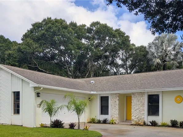 2820 21st Ln, Vero Beach, FL 32960