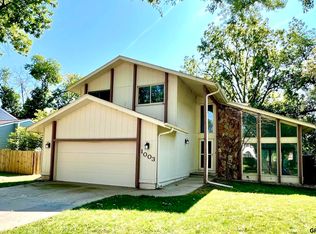 1003 Kountze Memorial Dr, Bellevue, NE 68005