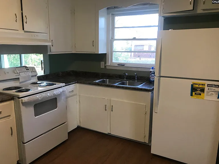 3604 Traveler Ln — Photo 9
