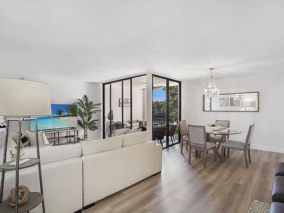 2nd image of 750 Egret Cir APT 6304