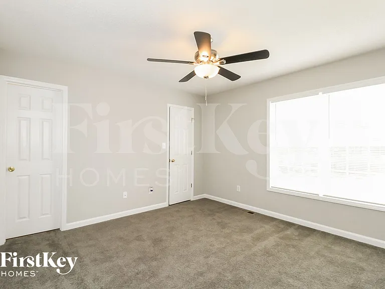 2200 Emerald Creek Ct — Photo 6