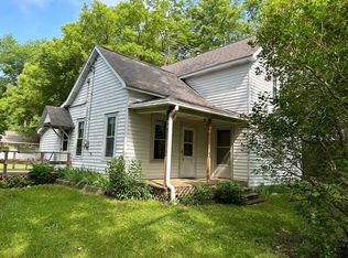 860 190th St, Hammond, WI 54015
