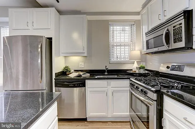 1440 Columbia Rd NW #103 — Photo 9