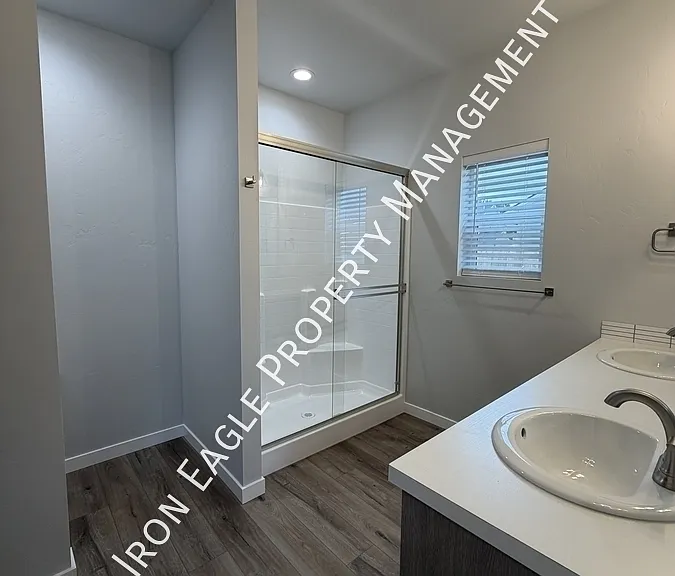 1086 Woods Bog Ct — Photo 13