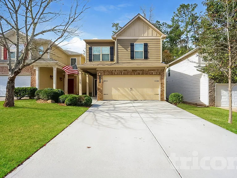 4459 Ravenwood Dr — Photo 1