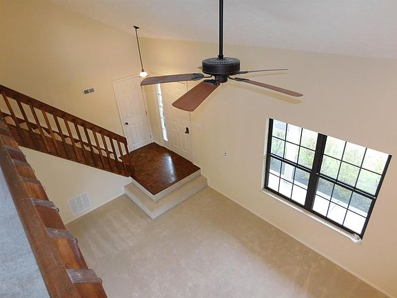 4th image of 3632 Country Ridge Dr