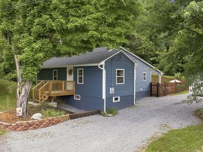 96 George Ln, Berkeley Springs, WV, 25411