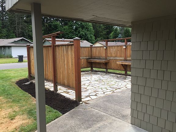 3rd image of 1318 N Ct SE
