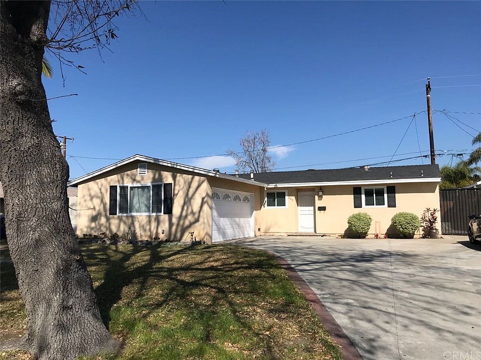 1st image of 385 E Groverdale St