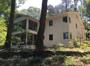 525 Wilderness Rd, Tryon, NC 28782
