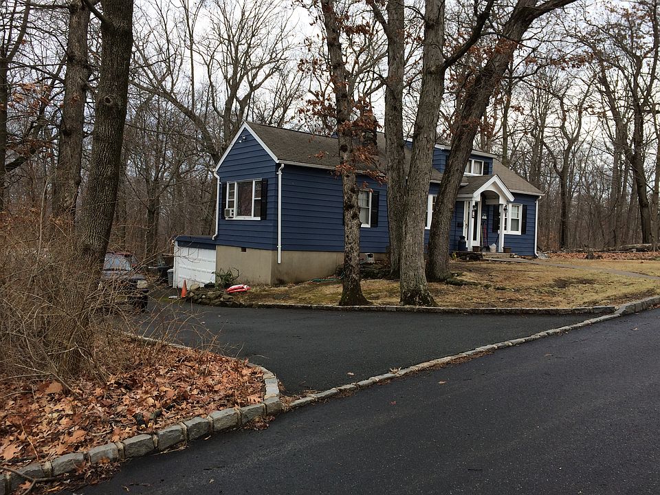 2nd image of 9 Sunset Rd