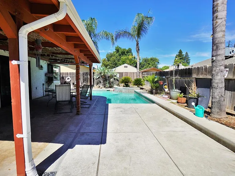 5823 E Washington Ave — Photo 34