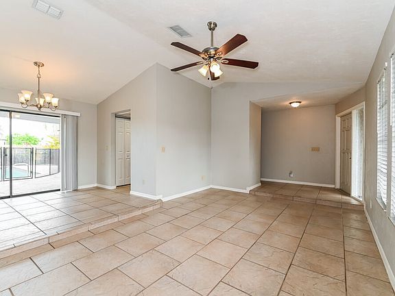 5th image of 3406 SW 6th Ave