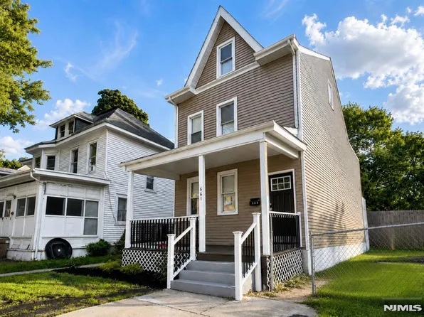 661 Stuyvesant Ave, Trenton, NJ 08618