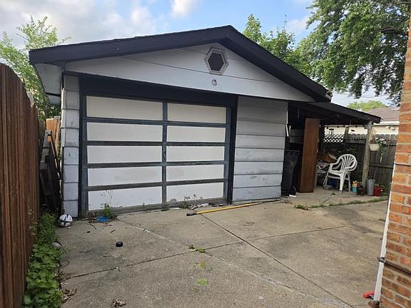 3rd image of 5230 W 54th St