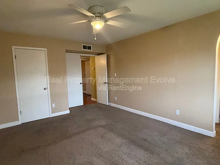 16645 N 34th Dr — Photo 13
