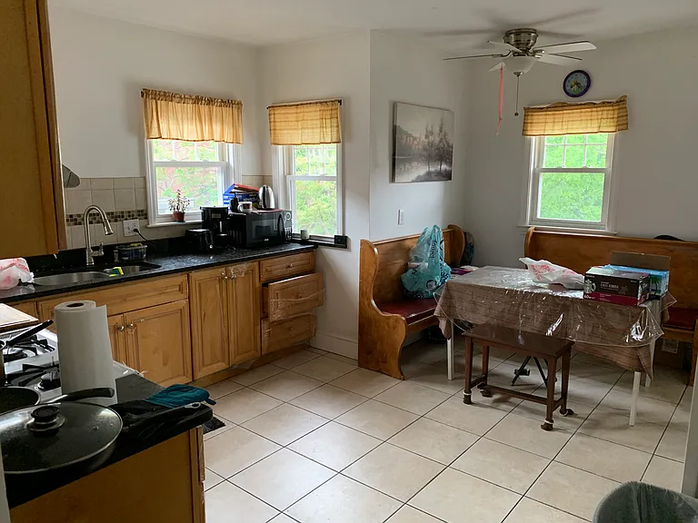 46 Maple St #1 — Photo 8
