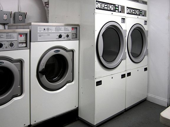 4th image of 328 E 93rd St #2A1